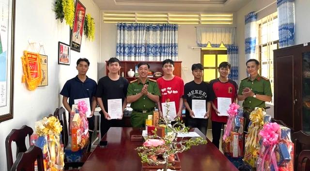 Cà Mau hoàn thành tuyển 448 công dân nghĩa vụ Công an nhân dân- Ảnh 1.