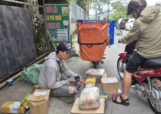 Nghe shipper kể chuyện giao hàng sau tết, mong được lì xì bằng... sự thông cảm- Ảnh 5. Nghe shipper kể chuyện giao hàng sau tết, mong được lì xì bằng... sự thông cảm- Ảnh 5.