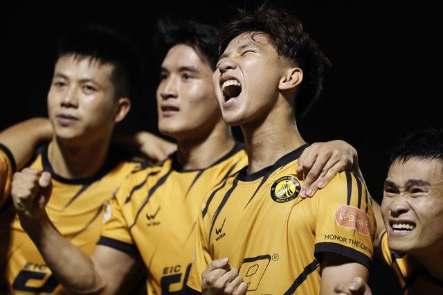 HAGL và nhóm đua trụ hạng hồi sinh rực lửa, V-League đáng xem hơn nhiều- Ảnh 4. HAGL và nhóm đua trụ hạng hồi sinh rực lửa, V-League đáng xem hơn nhiều- Ảnh 4.