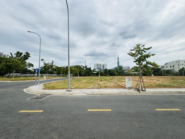 TP.HCM: Dự kiến diện tích tối thiểu được tách thửa là 36 m2, cao nhất 100 m2- Ảnh 1. TP.HCM: Dự kiến diện tích tối thiểu được tách thửa là 36 m2, cao nhất 100 m2- Ảnh 1.