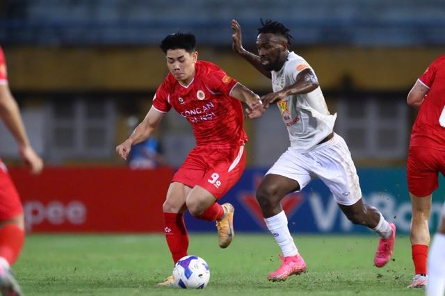 V-League sớm trở lại sôi động với 2 trận cực hay, U.23 Việt Nam ganh đua tỏa sáng- Ảnh 3. V-League sớm trở lại sôi động với 2 trận cực hay, U.23 Việt Nam ganh đua tỏa sáng- Ảnh 3.