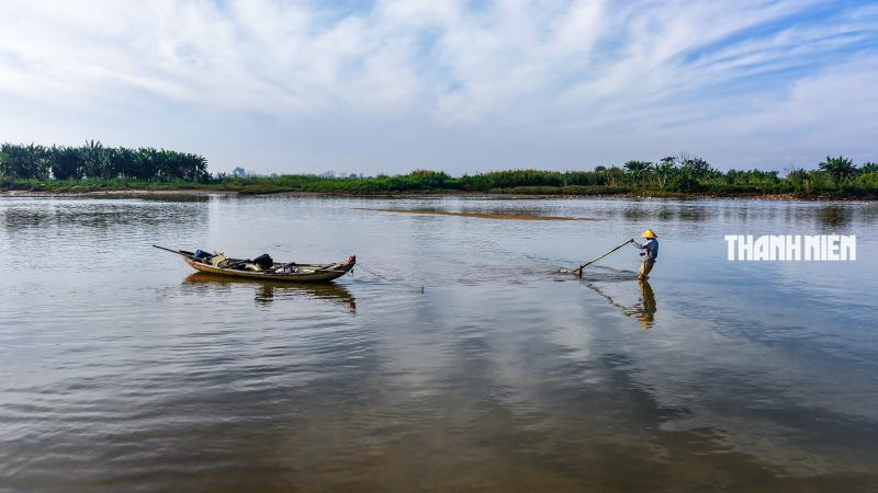 Cào don cuối sông Trà: Gom vị quê ngày giáp tết- Ảnh 1. Cào don cuối sông Trà: Gom vị quê ngày giáp tết- Ảnh 1.