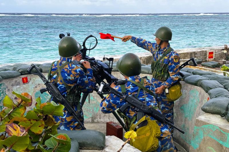 Tết ở Trường Sa - Kỳ 8: Vui xuân không quên nhiệm vụ- Ảnh 15. Tết ở Trường Sa - Kỳ 8: Vui xuân không quên nhiệm vụ- Ảnh 15.