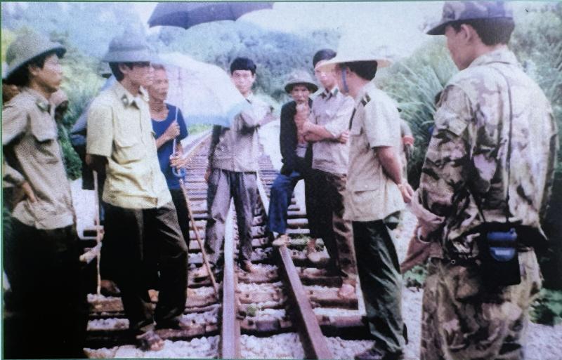 Cổ tích ở Lạng Sơn: Phải cứu dân- Ảnh 17.