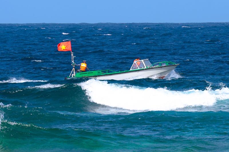 Tết ở Trường Sa - Kỳ 8: Vui xuân không quên nhiệm vụ- Ảnh 10. Tết ở Trường Sa - Kỳ 8: Vui xuân không quên nhiệm vụ- Ảnh 10.