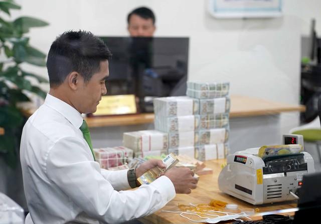 Giá USD hôm nay 25.2.2026: Tiếp tục tăng - Ảnh 1. Giá USD hôm nay 25.2.2026: - Ảnh 1.