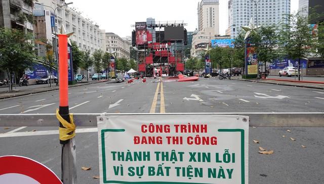 Chủ tịch Nguyễn Văn Được: 'Dứt khoát không tổ chức sự kiện trên đường Lê Lợi'- Ảnh 1. Chủ tịch Nguyễn Văn Được: 'Dứt khoát không tổ chức sự kiện trên đường Lê Lợi'- Ảnh 1.