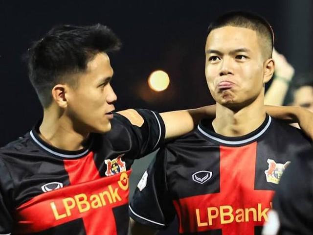 Việt kiều thay nhau tỏa sáng ở V-League: Thầy Kim đừng bỏ lỡ ‘kho báu’- Ảnh 3.