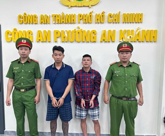 Công an TP.HCM bắt 2 người dùng súng điện tự chế trộm chó- Ảnh 1. Công an TP.HCM bắt 2 người dùng súng điện tự chế trộm chó- Ảnh 1.