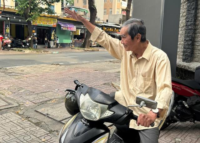 Xe ôm và 'bão' xe công nghệ ở TP.HCM: 'Già rồi, mắt kém, tay chậm'- Ảnh 3.