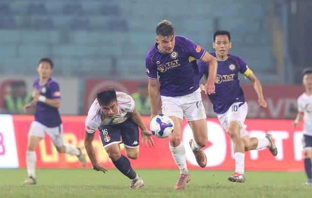 Bảng xếp hạng vòng 13 V-League mới nhất: HAGL leo thẳng lên tốp 8, đẩy Nam Định xuống vị trí khó tin- Ảnh 3.