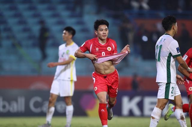 Nhà vô địch V-League sắp lộ diện?- Ảnh 2. Nhà vô địch V-League sắp lộ diện?- Ảnh 2.
