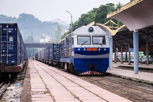 Tăng tốc kết nối đường sắt Việt - Trung- Ảnh 2. Tăng tốc kết nối đường sắt Việt - Trung- Ảnh 2.