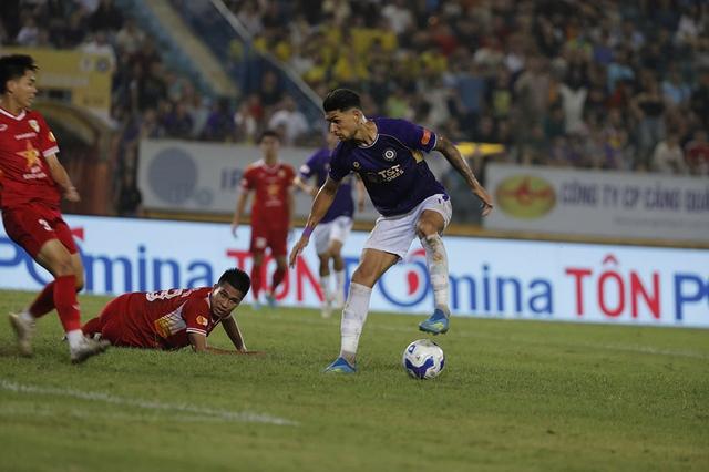 CLB Hà Nội quyết đua vào tốp 3- Ảnh 1. CLB Hà Nội quyết đua vào tốp 3- Ảnh 1.