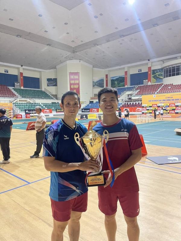Người hâm mộ nói điều bất ngờ khi Nguyễn Tiến Minh đăng quang ở tuổi 43- Ảnh 2. Người hâm mộ nói điều bất ngờ khi Nguyễn Tiến Minh đăng quang ở tuổi 43- Ảnh 2.