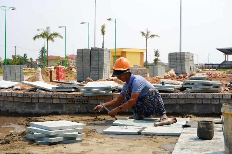 Ngắm 'viên kim cương xanh' 340 tỉ đồng ở Quảng Trị- Ảnh 7. Ngắm 'viên kim cương xanh' 340 tỉ đồng ở Quảng Trị- Ảnh 7.