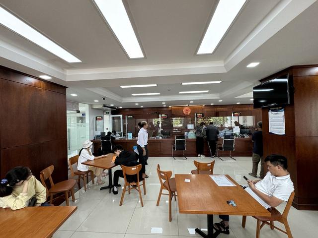 Lãi suất cao kéo thanh khoản bất động sản xuống thấp- Ảnh 1. Lãi suất cao kéo thanh khoản bất động sản xuống thấp- Ảnh 1.