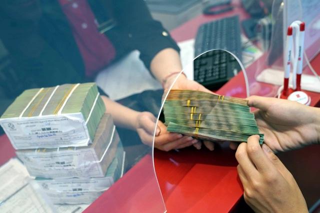 Gửi tiền ở ngân hàng nào lãi cao nhất?- Ảnh 1. Gửi tiền ở ngân hàng nào lãi cao nhất?- Ảnh 1.