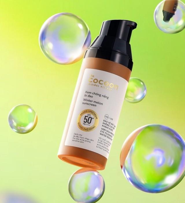 Nắng 40 độ đổ mồ hôi: 5 kem chống nắng không trôi, đi biển không cháy da- Ảnh 9. Nắng 40 độ đổ mồ hôi: 5 kem chống nắng không trôi, đi biển không cháy da- Ảnh 9.