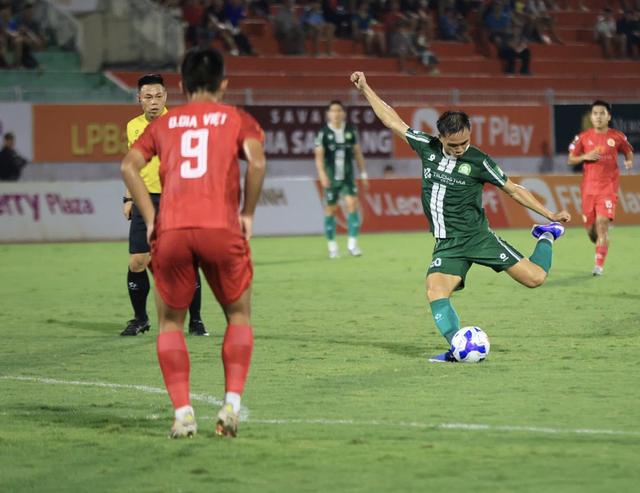 Minh Vương chơi quá hay, Trường Tươi Đồng Nai thắng sát nút Quy Nhơn: Vẫn sừng sững tốp 1- Ảnh 2. Minh Vương chơi quá hay, Trường Tươi Đồng Nai thắng sát nút Quy Nhơn: Vẫn sừng sững tốp 1 - Ảnh 2.