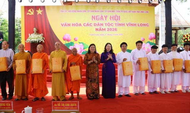 Đồng bào các dân tộc gìn giữ và lan tỏa những giá trị văn hóa tốt đẹp- Ảnh 2. Đồng bào các dân tộc gìn giữ và lan tỏa những giá trị văn hóa tốt đẹp- Ảnh 2.