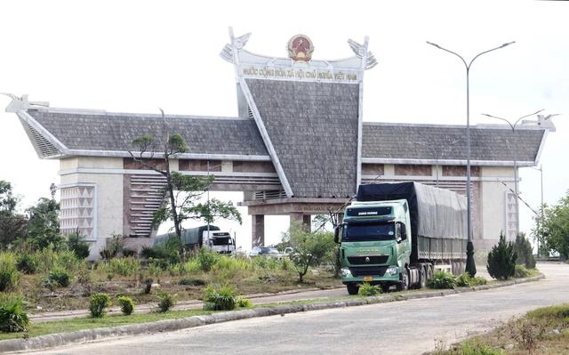Đưa cửa khẩu quốc tế Nam Giang thành trung tâm logistics vùng biên- Ảnh 1. Đưa cửa khẩu quốc tế Nam Giang thành trung tâm logistics vùng biên- Ảnh 1.
