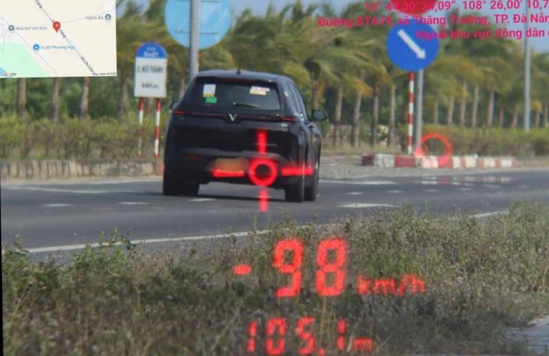 Xuyên lễ 30.4 - 1.5, CSGT Đà Nẵng 'mạnh tay' phạt nồng độ cồn, tốc độ ở cửa ngõ- Ảnh 6. Xuyên lễ 30.4 - 1.5, CSGT Đà Nẵng 'mạnh tay' phạt nồng độ cồn, tốc độ ở cửa ngõ- Ảnh 6.