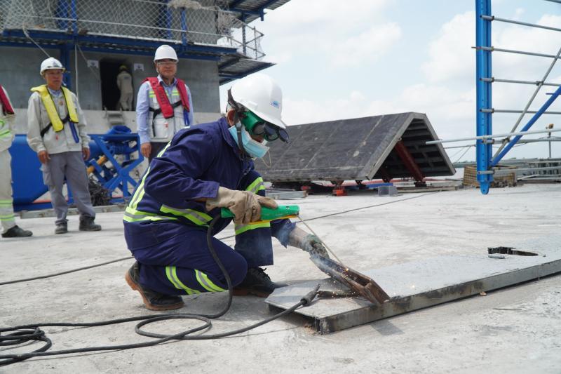 Thông xe cầu Đại Ngãi 2, người dân ngóng trông cầu Đại Ngãi 1 sớm hoàn thành - Ảnh 12.