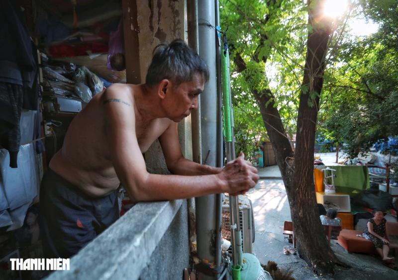 Sống trong nhà kho 2 - 3 mét vuông nơi cư xá Thanh Đa ở TP.HCM- Ảnh 7. Sống trong nhà kho 2 - 3 mét vuông nơi cư xá Thanh Đa ở TP.HCM- Ảnh 7.