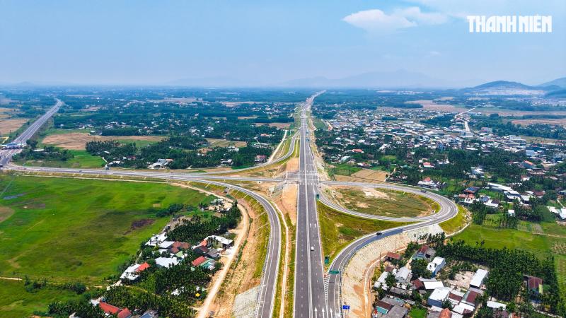 Cao tốc Quảng Ngãi - Hoài Nhơn chính thức thông xe- Ảnh 8. Cao tốc Quảng Ngãi - Hoài Nhơn chính thức thông xe- Ảnh 8.