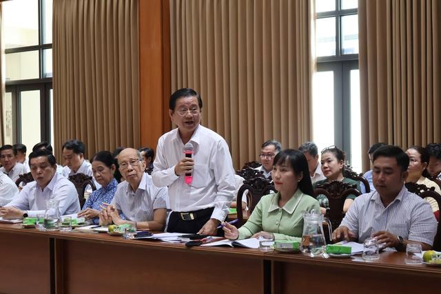 TP.HCM phản biện dự thảo giá thu gom rác: Cần tính đến người thu nhập thấp- Ảnh 3.