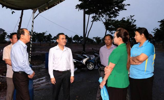 Đồng Nai đề nghị tạm ngưng kinh doanh xăng dầu gần điểm bắn pháo hoa- Ảnh 2.