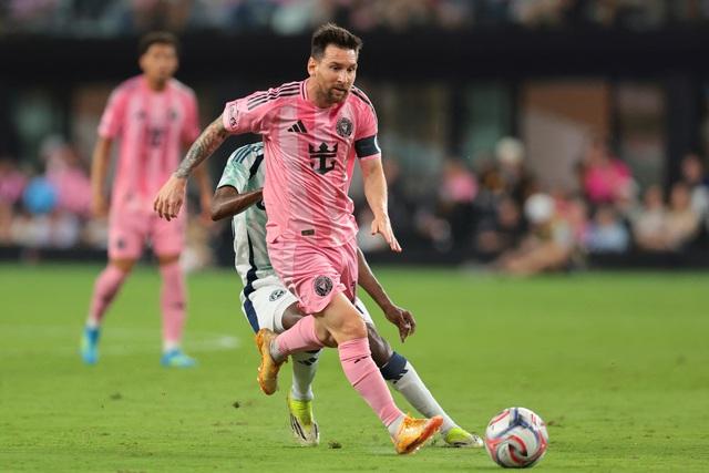 Messi và Suarez vẫn chưa thể giúp Inter Miami thắng trên sân nhà mới, vận son chưa đến- Ảnh 1. Messi và Suarez vẫn chưa thể giúp Inter Miami thắng trên sân nhà mới, vận son chưa đến- Ảnh 1.