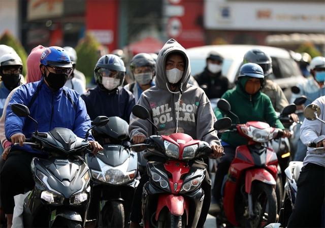 Nam bộ nắng nóng kéo dài, mùa mưa tới muộn, vì sao?- Ảnh 1.