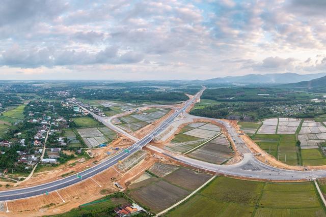 Thông xe 88 km cao tốc Quảng Ngãi - Hoài Nhơn từ 11 giờ 30 ngày 29.4- Ảnh 2.