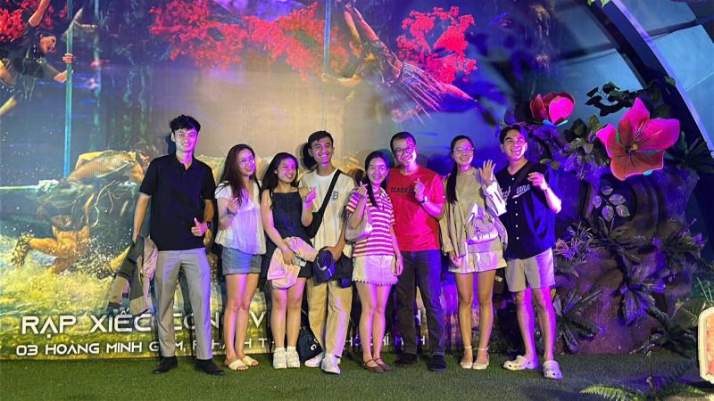 Rạp xiếc Công viên Gia Định có gì mà người dân xếp hàng dài đến xem? - Ảnh 4. Rạp xiếc Công viên Gia Định có gì mà người dân xếp hàng dài đến xem? - Ảnh 4.