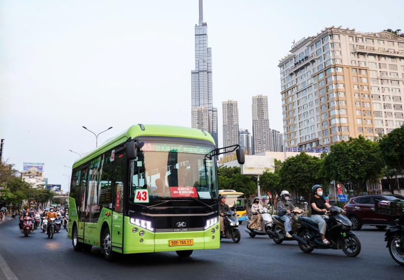 TP.HCM tăng trưởng 2 con số bằng tư duy mới, cách làm mới- Ảnh 4. TP.HCM tăng trưởng 2 con số bằng tư duy mới, cách làm mới- Ảnh 4.