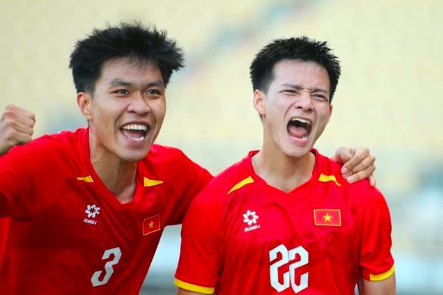 Phát hiện vị trí khiến ông Kim đau đầu nhất ở U.23 Việt Nam, kịp xoay chuyển trước ASIAD 20? - Ảnh 1. Phát hiện vị trí khiến ông Kim đau đầu nhất ở U.23 Việt Nam, kịp xoay chuyển trước ASIAD 20? - Ảnh 1.