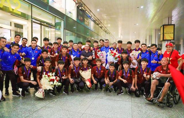 Lộ diện giờ thi đấu lúc nửa đêm của U.17 Việt Nam tại châu Á, đối thủ cực mạnh- Ảnh 1. Lộ diện giờ thi đấu lúc nửa đêm của U.17 Việt Nam tại châu Á, đối thủ cực mạnh- Ảnh 1.