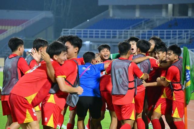 U.17 Việt Nam tái đấu U.17 Malaysia: Chứng minh năng lực, viết lại lịch sử bóng đá trẻ!- Ảnh 2. U.17 Việt Nam tái đấu U.17 Malaysia: Chứng minh năng lực, viết lại lịch sử bóng đá trẻ!- Ảnh 2.