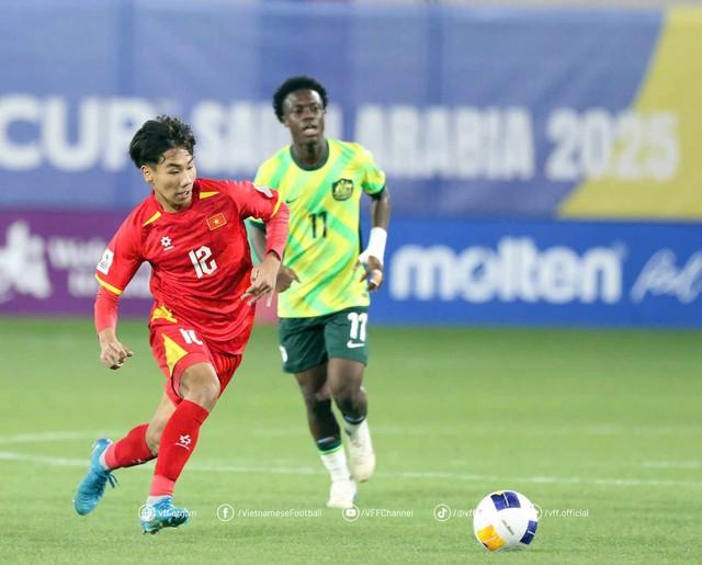 Báo chí Indonesia lo mất suất dự World Cup U.17, ca ngợi U.17 Việt Nam vô địch Đông Nam Á- Ảnh 2. Báo chí Indonesia lo mất suất dự World Cup U.17, ca ngợi U.17 Việt Nam vô địch Đông Nam Á- Ảnh 2.