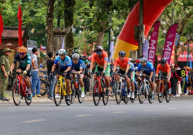 Hơn 260 cua rơ tranh tài tại Thành cổ Quảng Trị, lan tỏa thông điệp hòa bình- Ảnh 12. Hơn 260 cua rơ tranh tài tại Thành cổ Quảng Trị, lan tỏa thông điệp hòa bình- Ảnh 12.