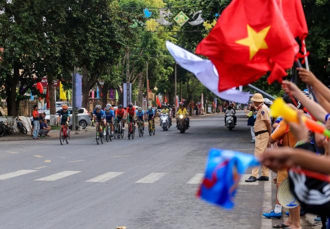 Hơn 260 cua rơ tranh tài tại Thành cổ Quảng Trị, lan tỏa thông điệp hòa bình- Ảnh 17. Hơn 260 cua rơ tranh tài tại Thành cổ Quảng Trị, lan tỏa thông điệp hòa bình- Ảnh 17.