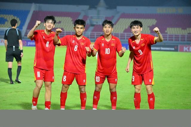 Báo khu vực khen U.17 Việt Nam bản lĩnh thắng Úc, dự đoán màn tái đấu Malaysia cực hay- Ảnh 1. Báo khu vực khen U.17 Việt Nam bản lĩnh thắng Úc, dự đoán màn tái đấu Malaysia cực hay - Ảnh 1.