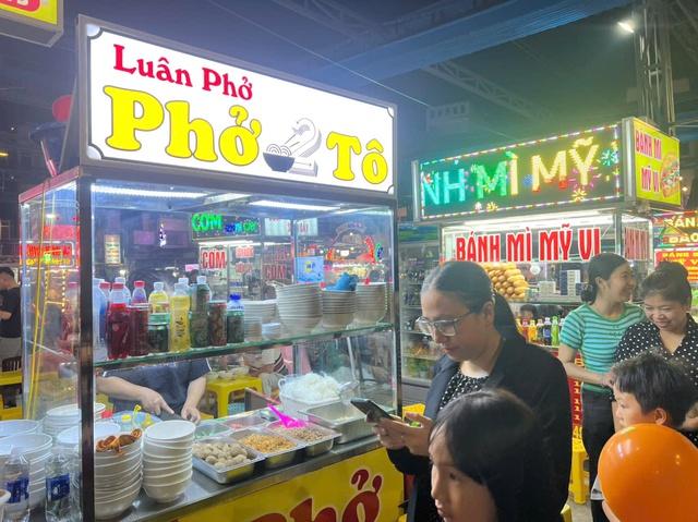 Phố ẩm thực Diên Hồng - Quà của phố trên cao nguyên- Ảnh 8. Phố ẩm thực Diên Hồng - Quà của phố trên cao nguyên- Ảnh 8.