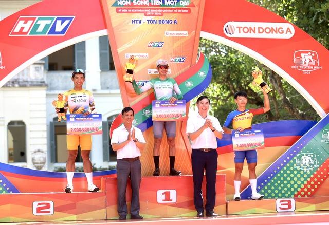 Cua rơ Việt Nam bùng nổ ở chặng cá nhân tính giờ tại Vũng Tàu- Ảnh 4. Cua rơ Việt Nam bùng nổ ở chặng cá nhân tính giờ tại Vũng Tàu- Ảnh 4.