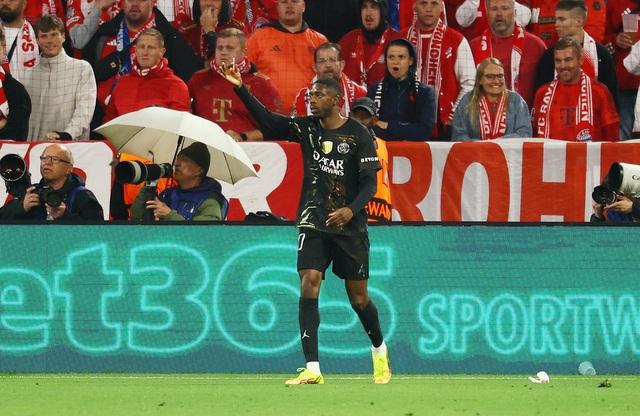 Báo châu Âu đồng loạt ngả mũ trước PSG, Bayern Munich hứng ‘mưa’ chê bai- Ảnh 1. Báo châu Âu đồng loạt ngả mũ trước PSG, Bayern Munich hứng ‘mưa’ chê bai- Ảnh 1.