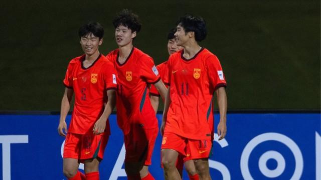 Báo Trung Quốc: 'Chúng ta vào bảng tử thần, U.17 Việt Nam dễ thở ở World Cup'- Ảnh 2. Báo Trung Quốc: 'Chúng ta vào bảng tử thần, U.17 Việt Nam dễ thở ở World Cup'- Ảnh 2.