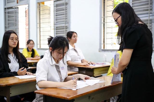 Ôn thi tốt nghiệp THPT: Thủ khoa Bách khoa ghi chép kiểu này để nhớ lâu- Ảnh 3. Ôn thi tốt nghiệp THPT: Thủ khoa Bách khoa ghi chép kiểu này để nhớ lâu- Ảnh 3.