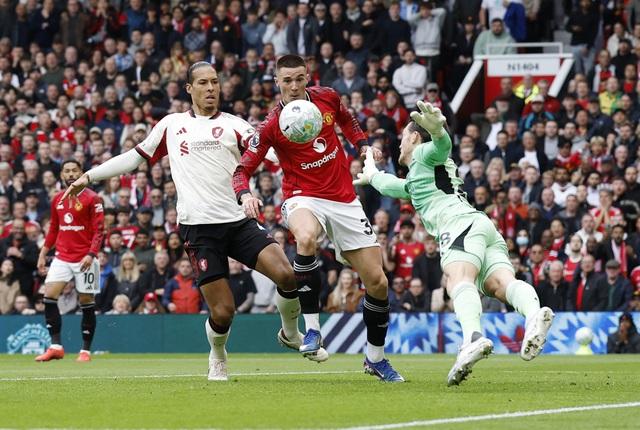 M.U thắng nghẹt thở Liverpool ở trận đấu hay kinh khủng, chính thức có vé dự Champions League- Ảnh 1.
